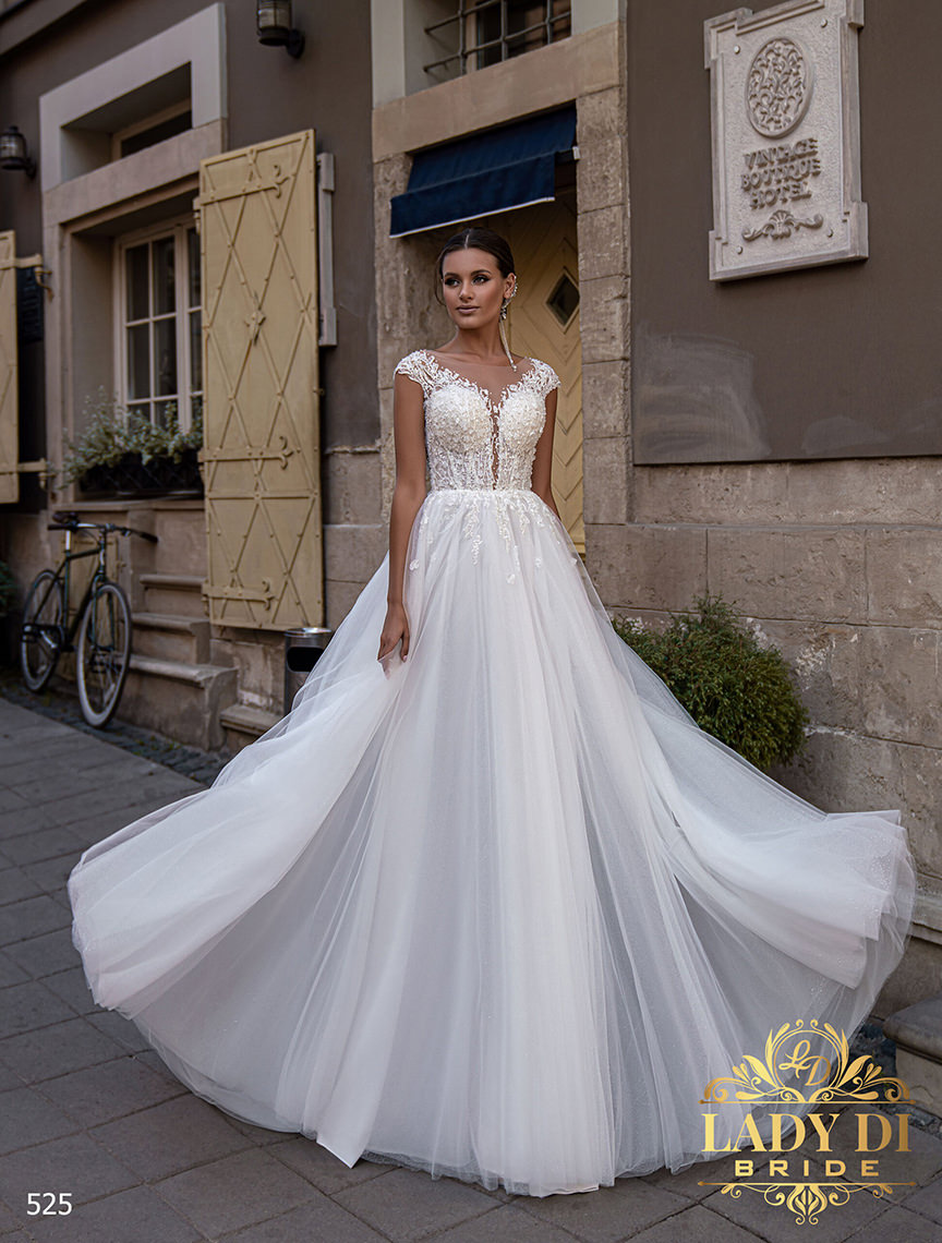 Wedding-dress-Lady-Di-Bride-525-01